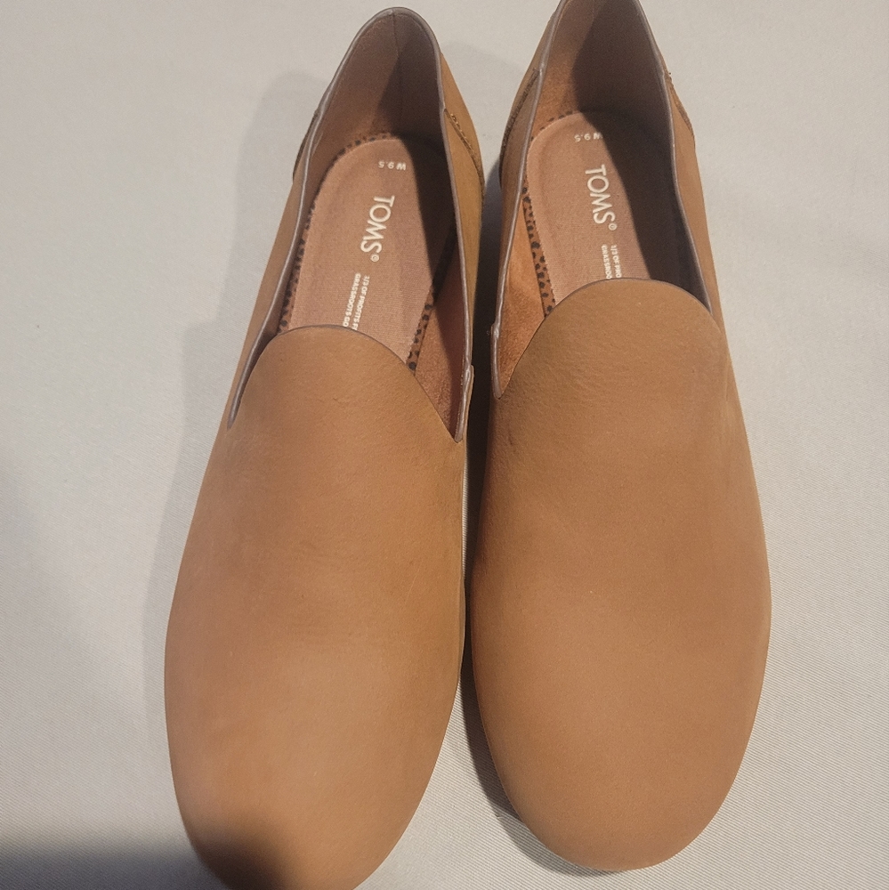 TOMS WOMENS DRESS SHOES